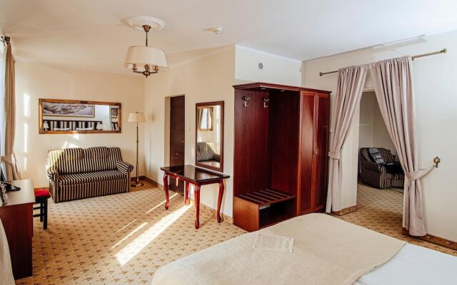 Zamek Gniew - Hotel Rycerski