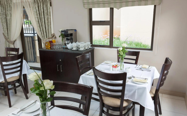 African Penguin Guesthouse & Conference