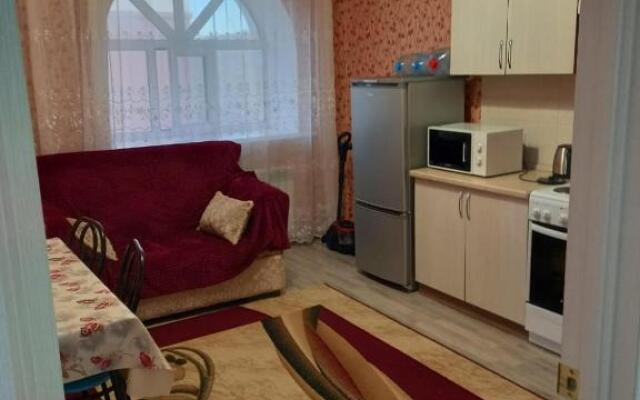 Чистая уютная квартира в доме комфорт класса 73