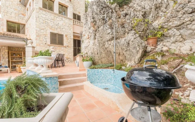 With Panoramic Views On The Sea - Villa Cala Llamp