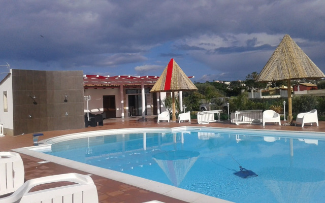 Apollonion Country House