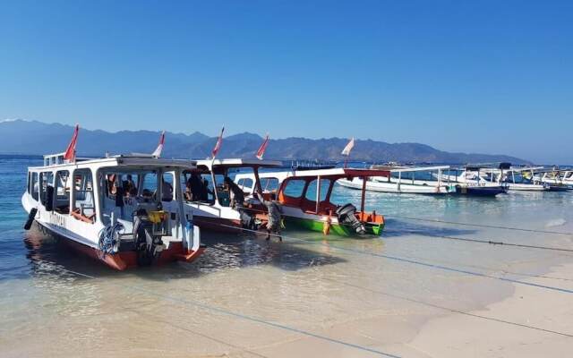 Sama - Sama Bungalow