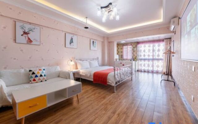 Tianxi Apartment (Xi'an City Wall Yongningmen Subway Station Branch)