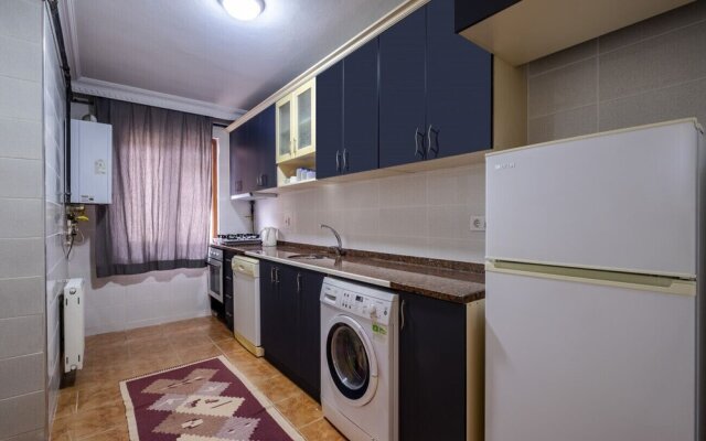 Lovely and Central Flat With Terrace in Kagithane