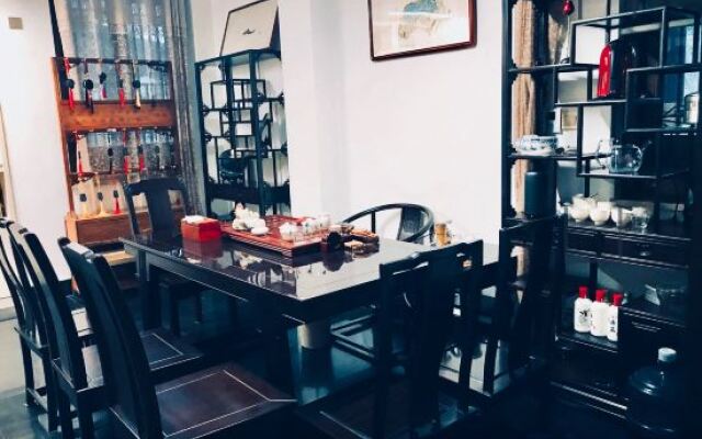 Ruting Yayuan Hotel