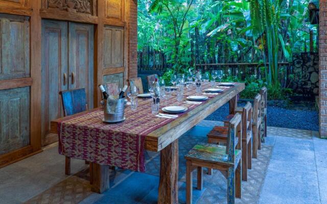 Nienté Bali
