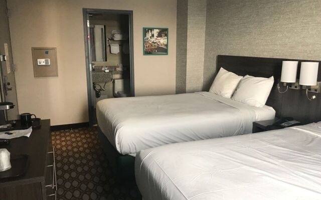 LeTap Hotel near AirTrain JFK Airport