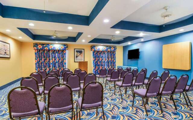 Comfort Suites Tampa - Brandon