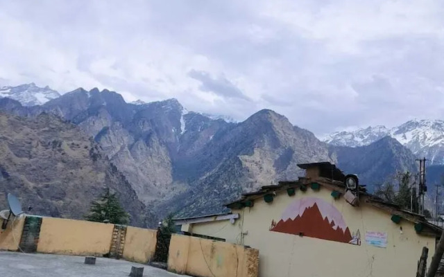 Nanda Devi Home Stay