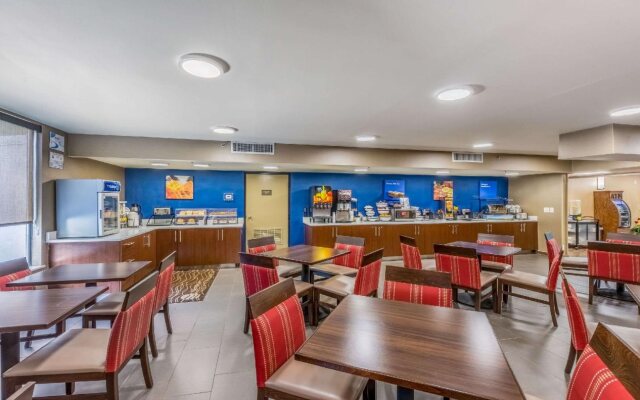 Comfort Inn Charlotte Airport Uptown