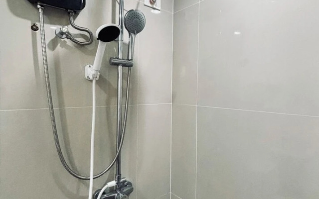 A Smooth & Cozy City Loft