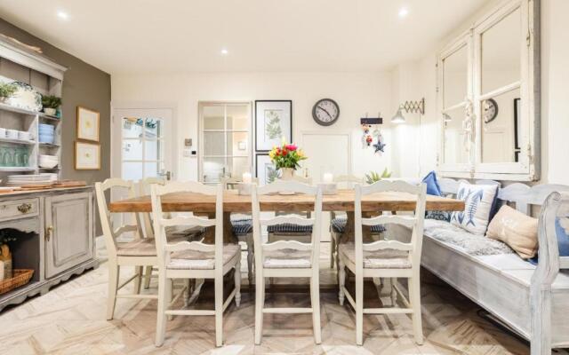 Chart House Sleeps 6