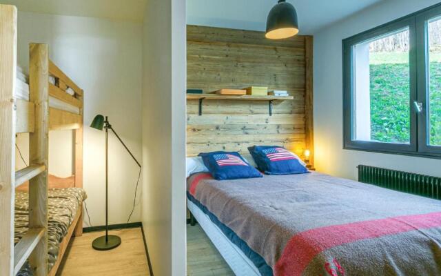 Appartement La Clusaz, 2 pièces, 6 personnes - FR-1-437-90