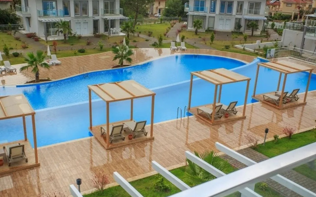 Orka World F1 Apartment