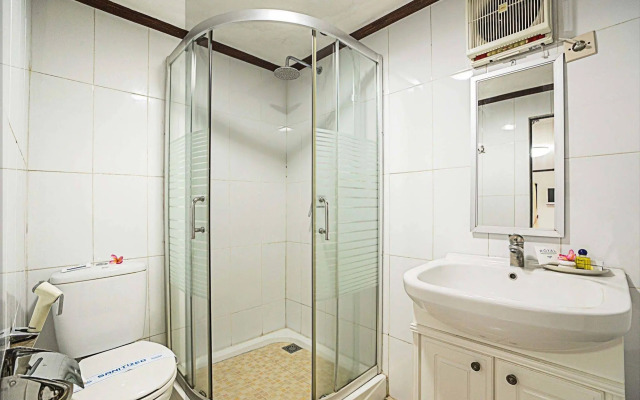 Royal Caravan Hotel Trawas