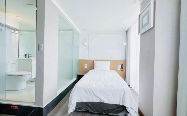 Red Residence Hotel Kaohsiung