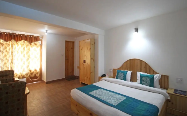 OYO 7625 Hotel Bhrigu