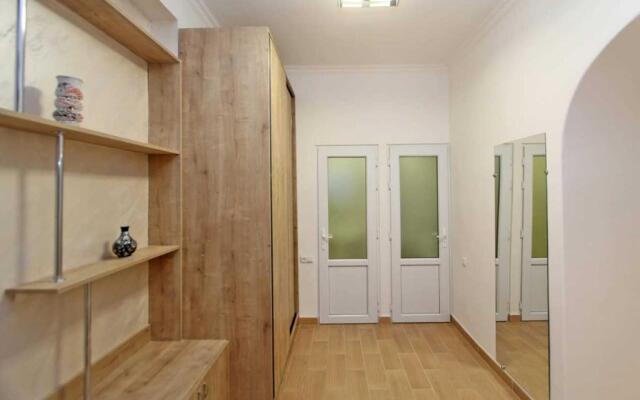 Sunny Apartment in the center