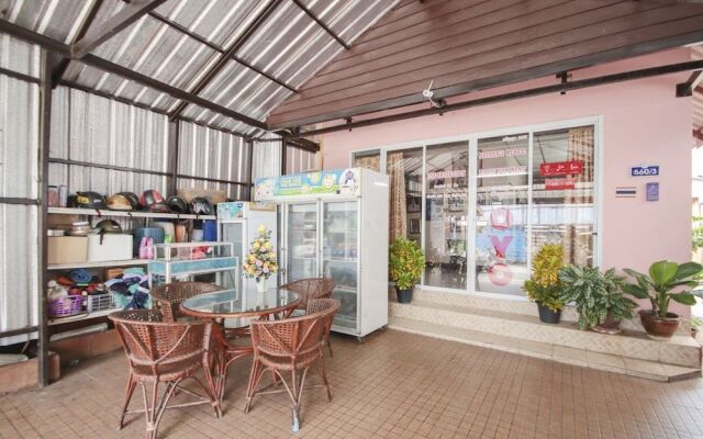 Oyo 888 Apinyas Place Karon