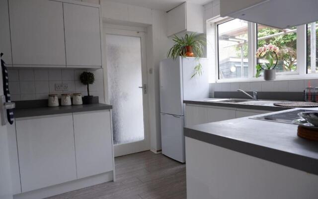 Idyllic 3-bed House. 5-min from Channel Tunnel