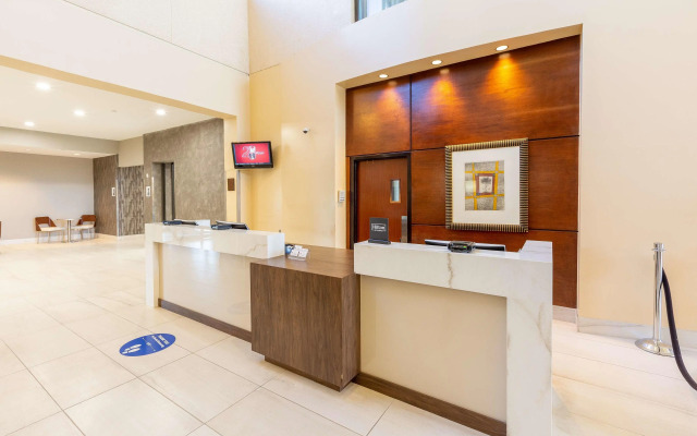 DoubleTree by Hilton Dallas - Richardson