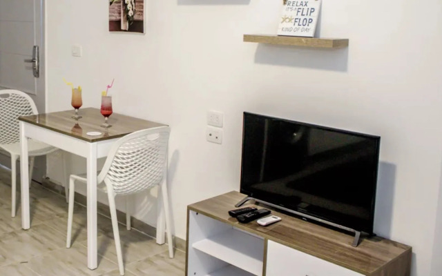 Aqua Palms Swim Up Apartments
