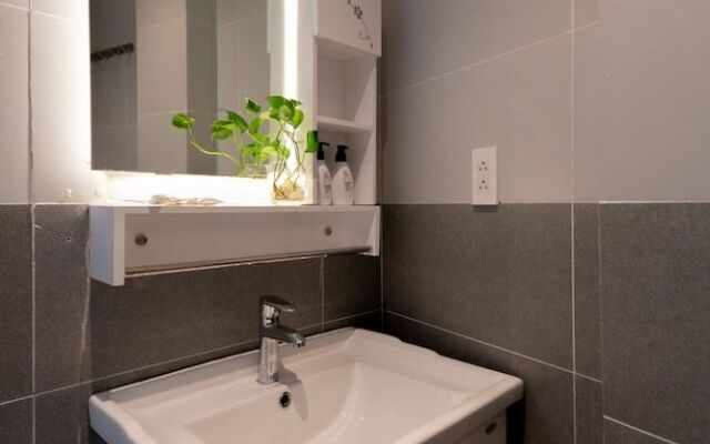 HAPPYHOMES 102 Luxury Bui Vien Apartment