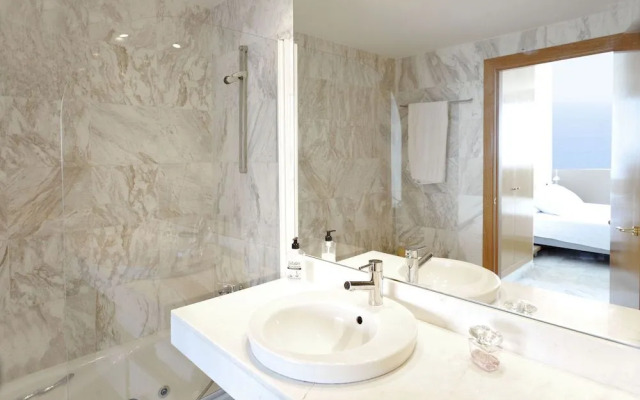 You Stylish Beach Apartments