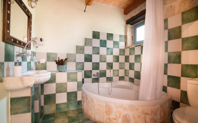 Strofilia Stone Residences