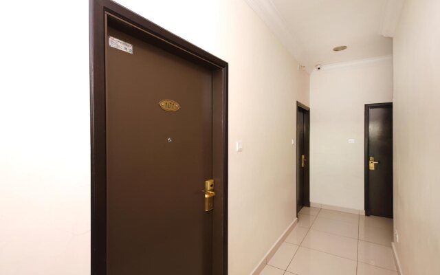 Comfort Hotel By OYO Rooms