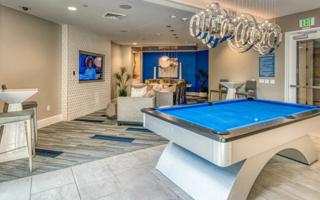 Luxe Apartments In Tempe By Wanderjaunt