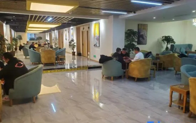 Ziyueqi Light Luxury Hotel (Meishan East Station Wanda Plaza)