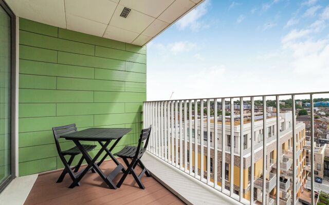 Modern 1bed with Panoramic View London