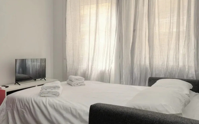 JOIVY Charming 2BR Flat near City Life