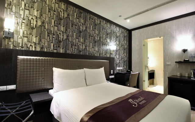 J Hotel
