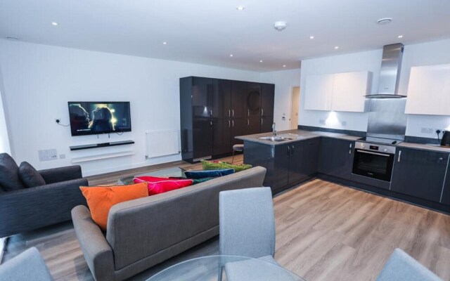 Immaculate 2-bed Apartment in London