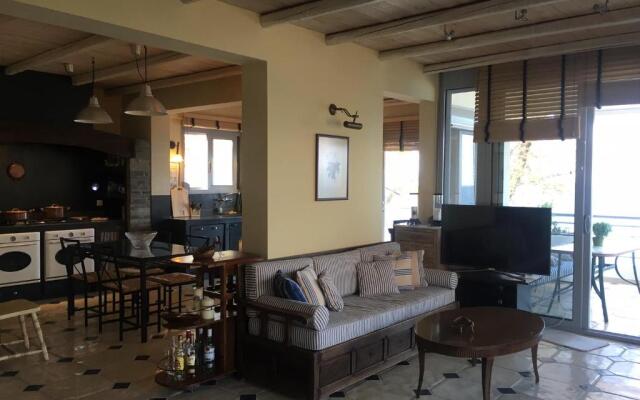 Platamon sea view house