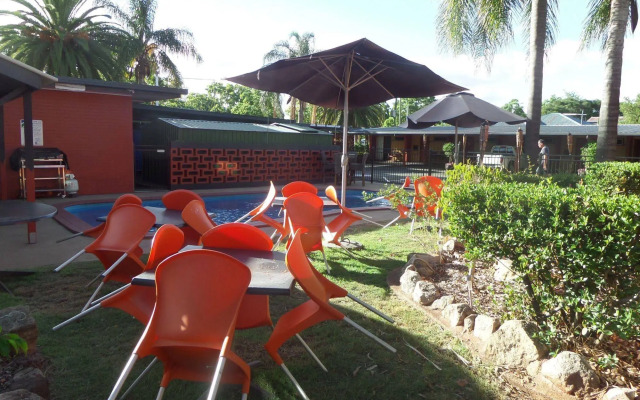 Motel Oasis