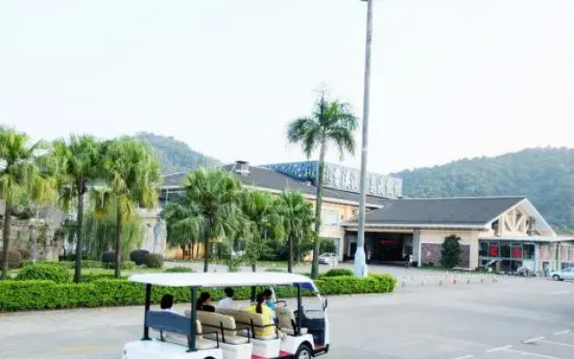 Caoxi Hot Spring Holiday Resort