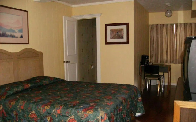River Heights Motel