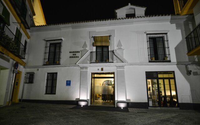 Legado Alcázar Hotel