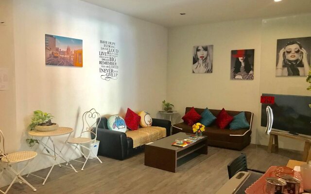 Mr Travel Hostel
