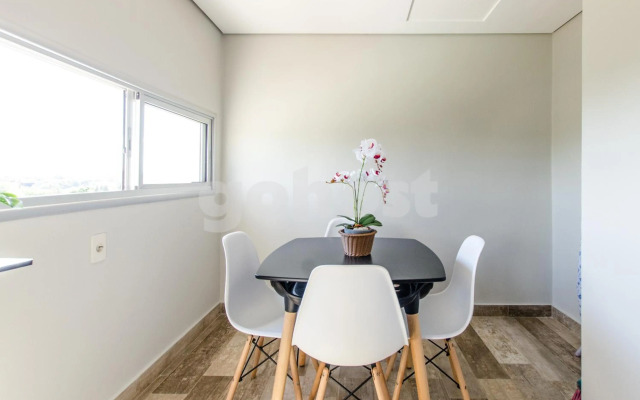 Tranquilo y cómodo apartamento en Villa Morra 2D006