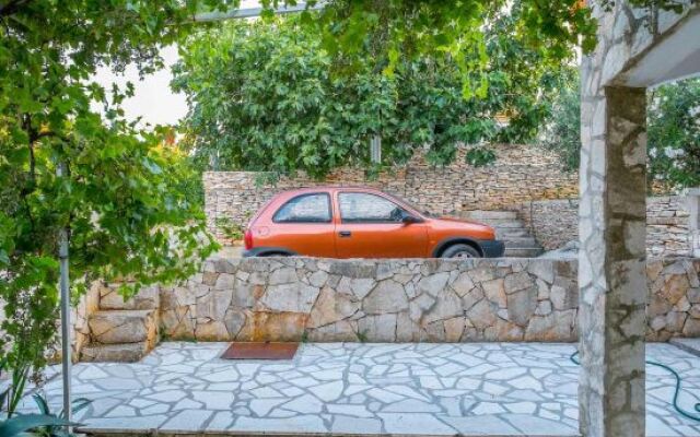 Silver Beach Apartments Vis