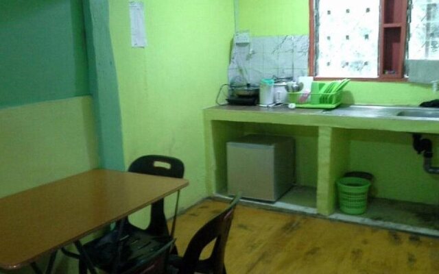 Cahayakaseh GuestHouse