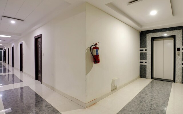 Capital O 49135 Sri Simran Park Hotel