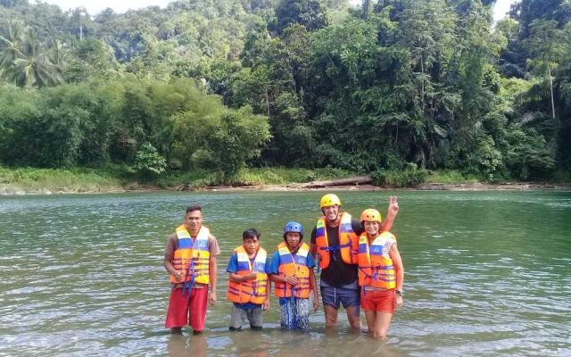 Harry & Mimin Homestay