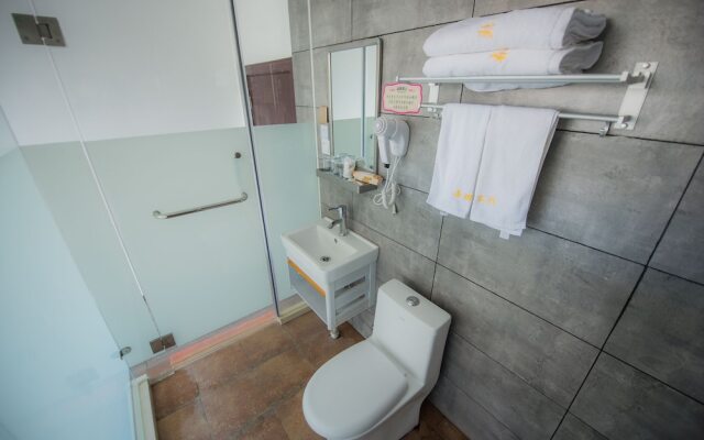 Dali Spring Field Hostel