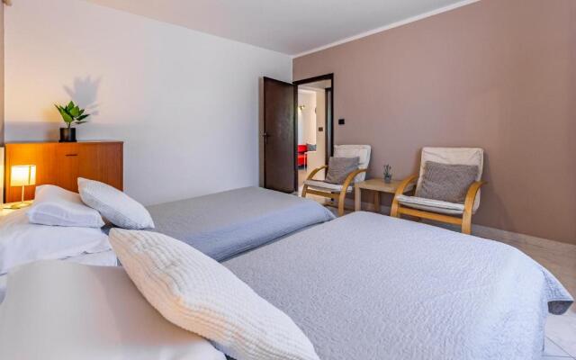 Apartment Mar