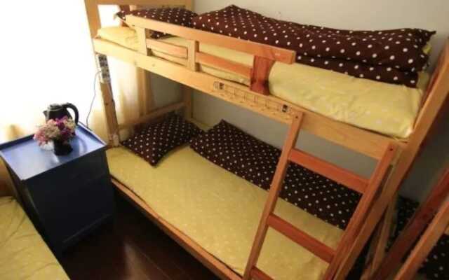 Yitravel Hostel